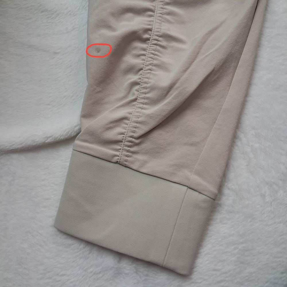 Athleta Pants Womens 10 Beige Attitude Pant‎ Ruched Featherweight Stretch Gym - Picture 4 of 13